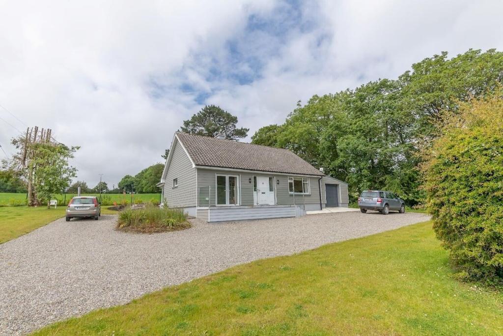 2 Bed Waterfront Property - Close To Courtmacsherry Cork Exteriér fotografie