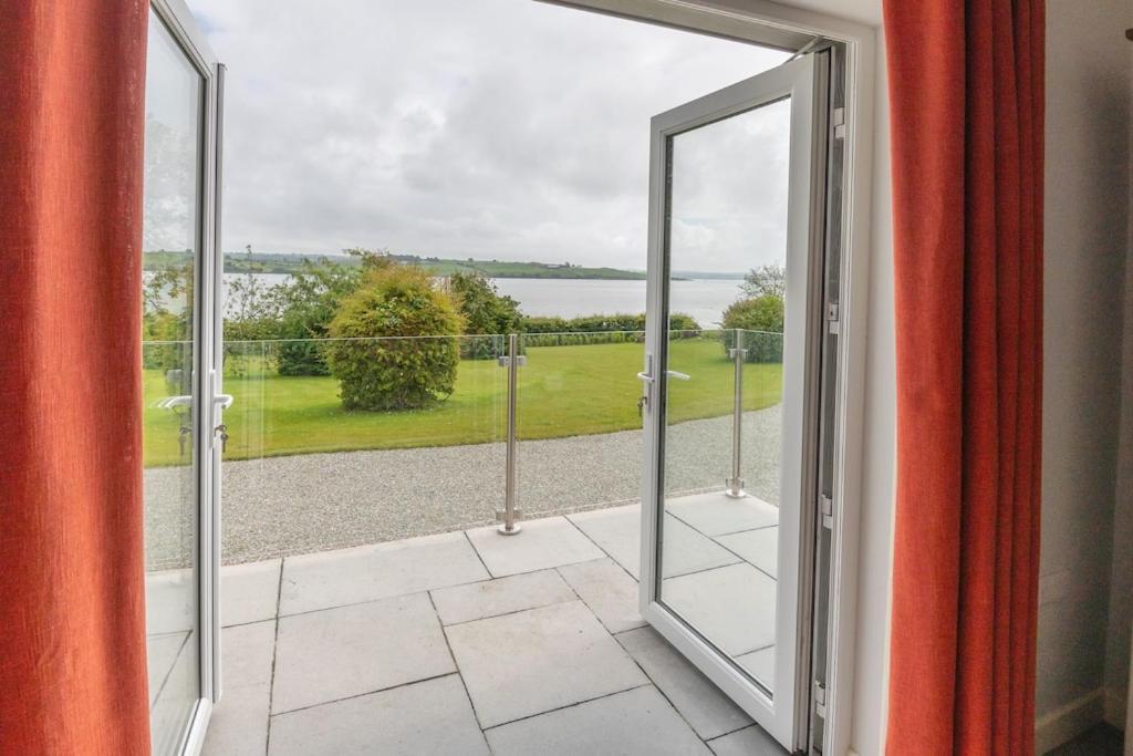 2 Bed Waterfront Property - Close To Courtmacsherry Cork Exteriér fotografie
